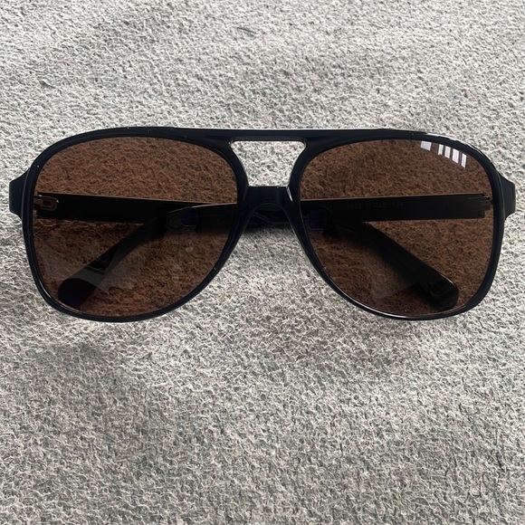 - BLACK VINTAGE RETRO 70S AVIATOR SUNGLASSES *NEW ARRIVAL* - Picture 1 of 11